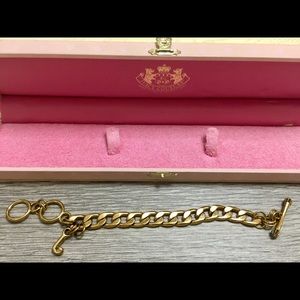 Juicy Couture Children’s charm bracelet in gold!!!